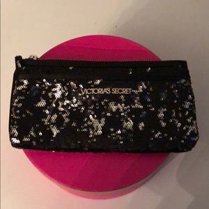 NWOT Victoria’s Secret Sequin Clutch